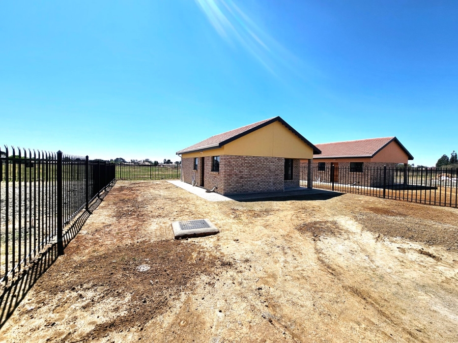 2 Bedroom Property for Sale in Heidedal Free State